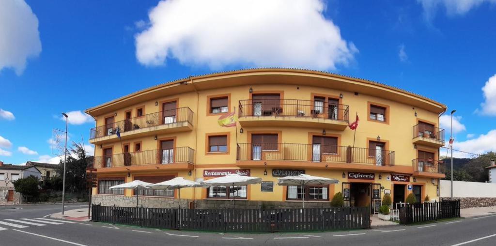 Hostal Mainz Piedralaves Buitenkant foto