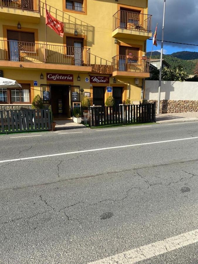 Hostal Mainz Piedralaves Buitenkant foto